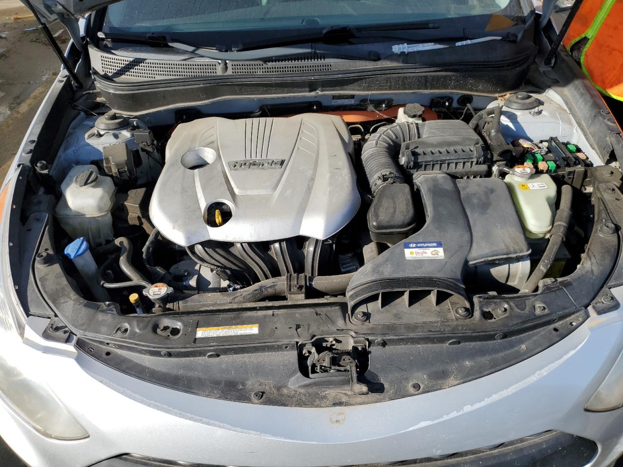 2012 Hyundai Sonata - Image 11