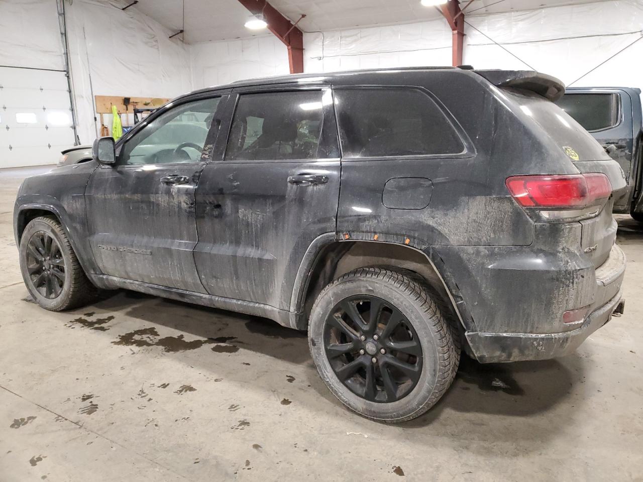 2019 Jeep Grand Cherokee - Image 2