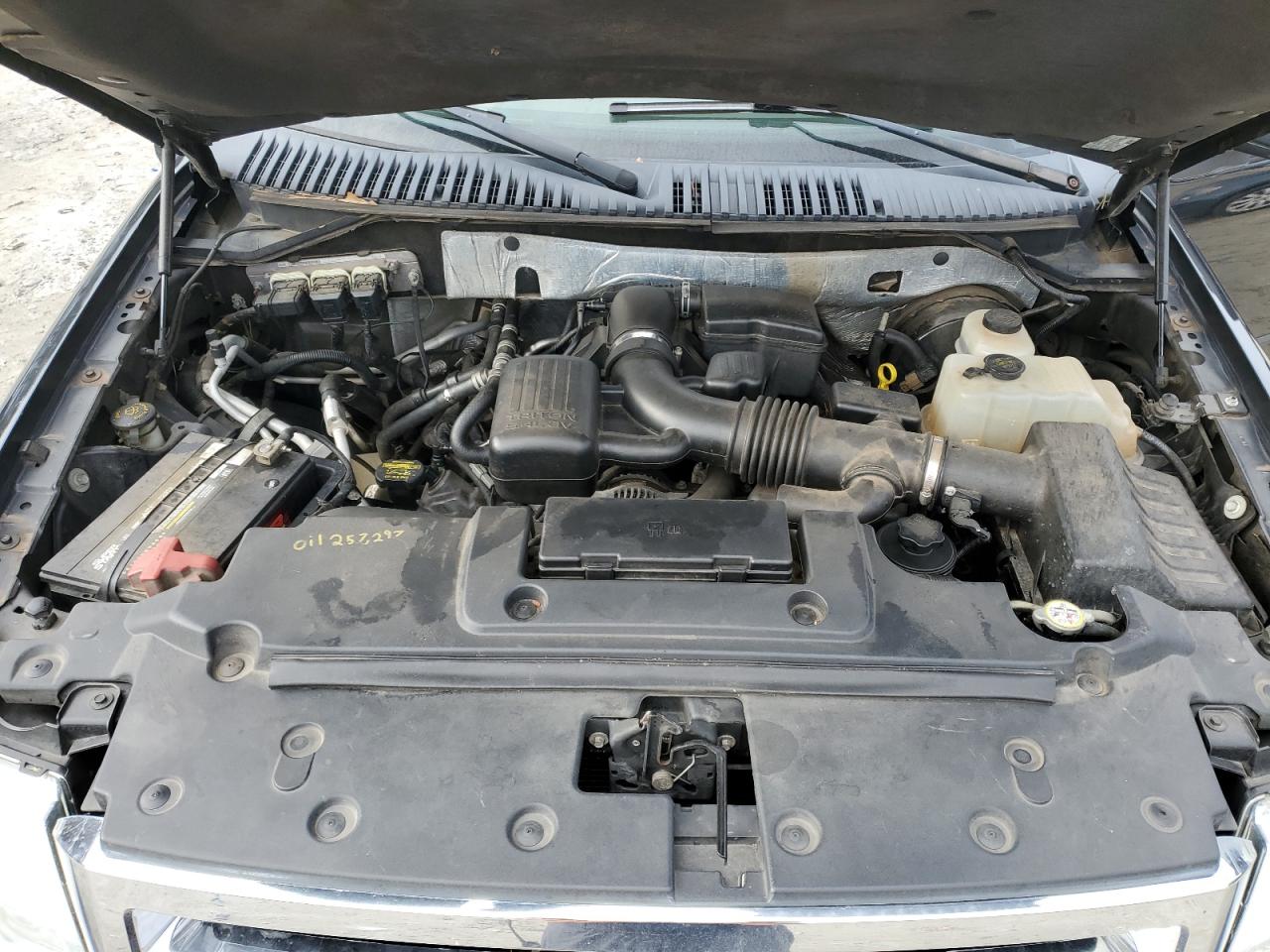 2010 Ford Expedition - Image 13