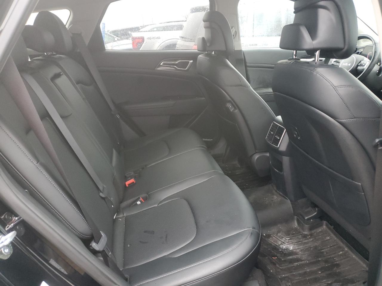 2023 Kia Sportage - Image 11