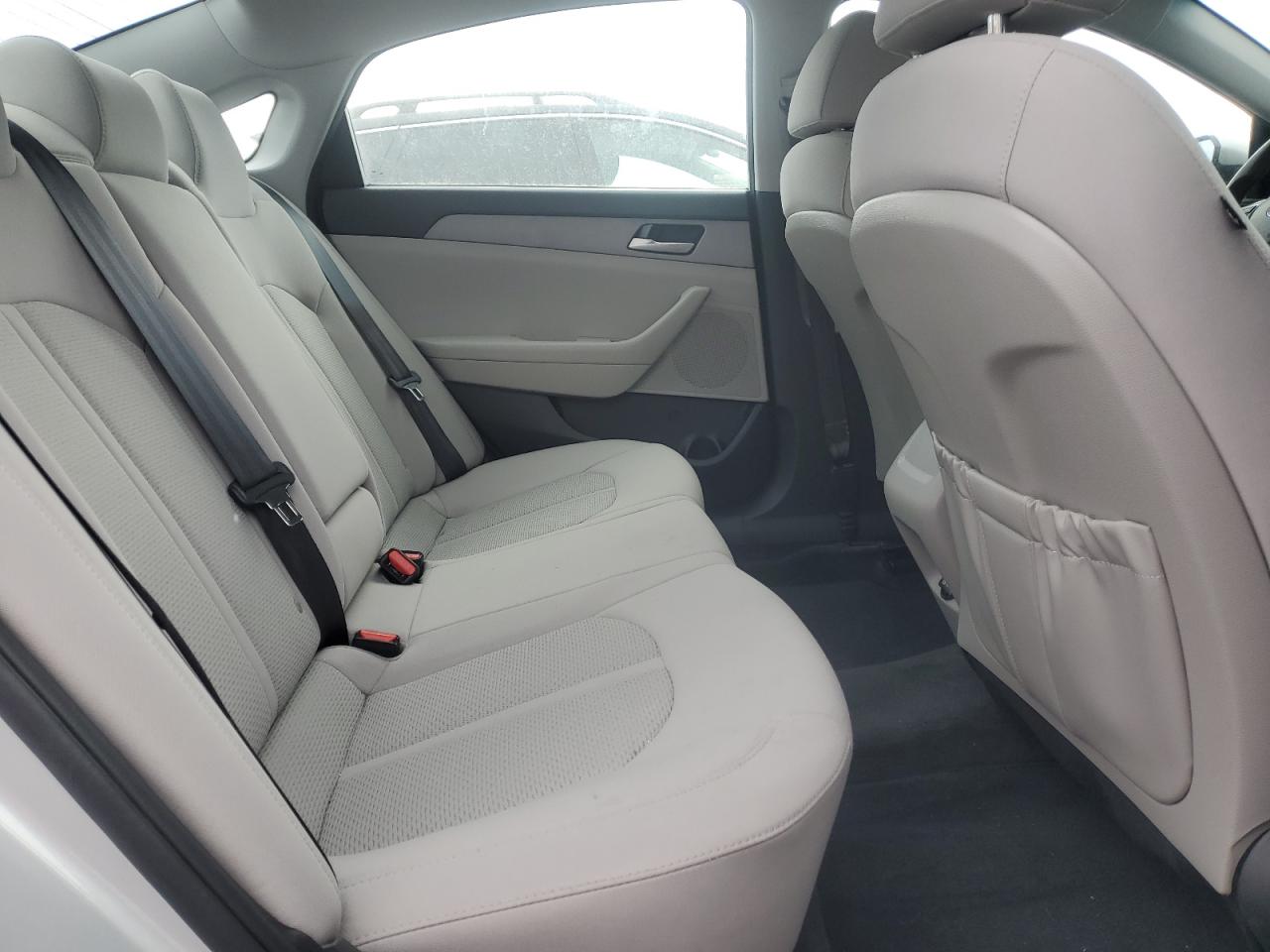 2019 Hyundai Sonata - Image 10