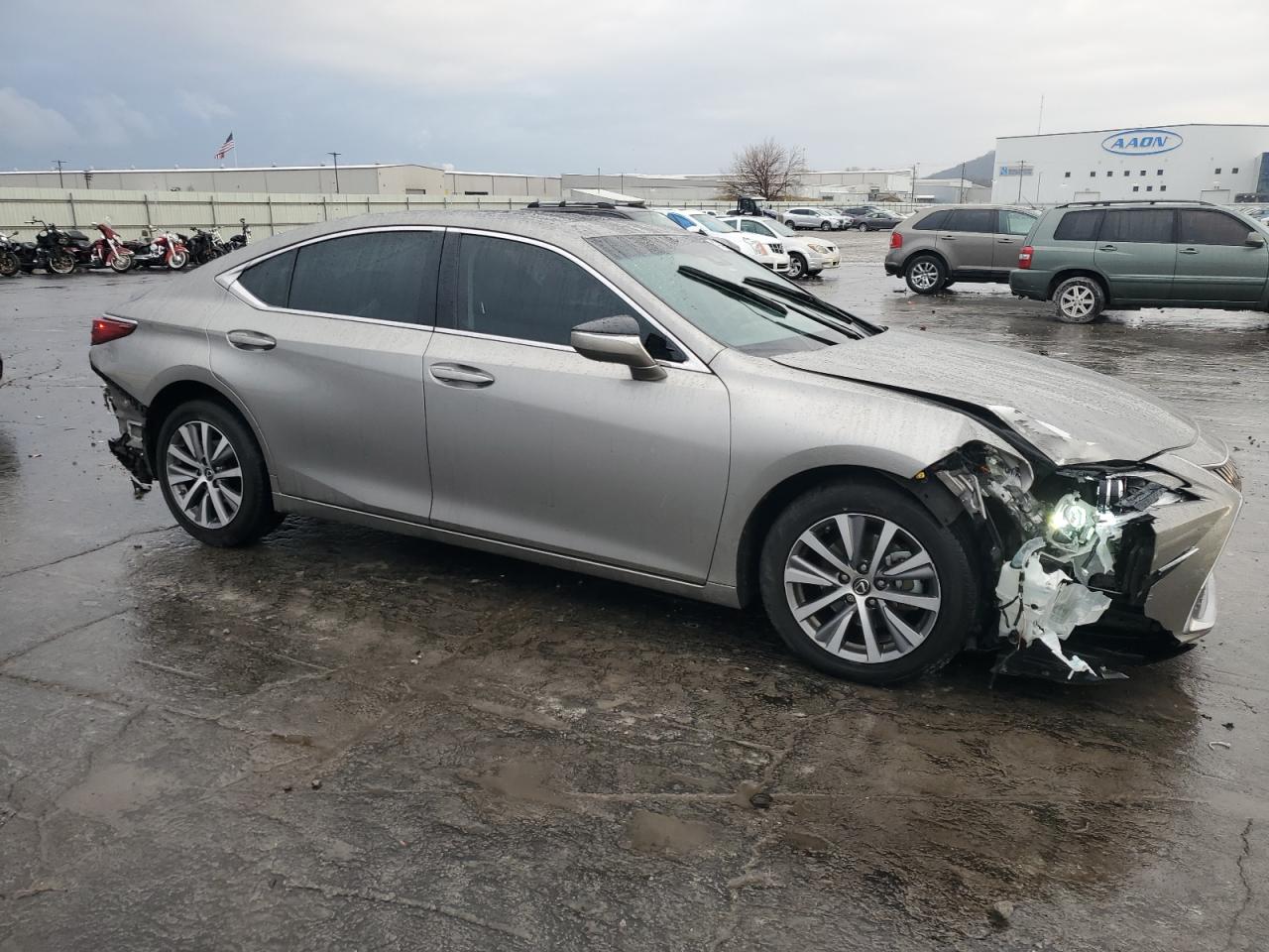 2021 Lexus ES - Image 4