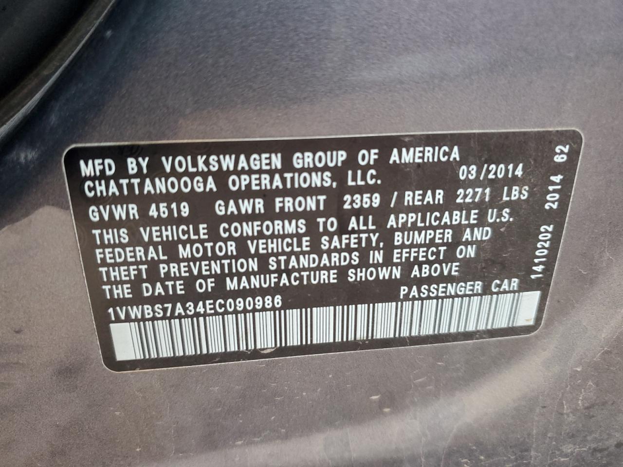 2014 Volkswagen Passat - Image 13