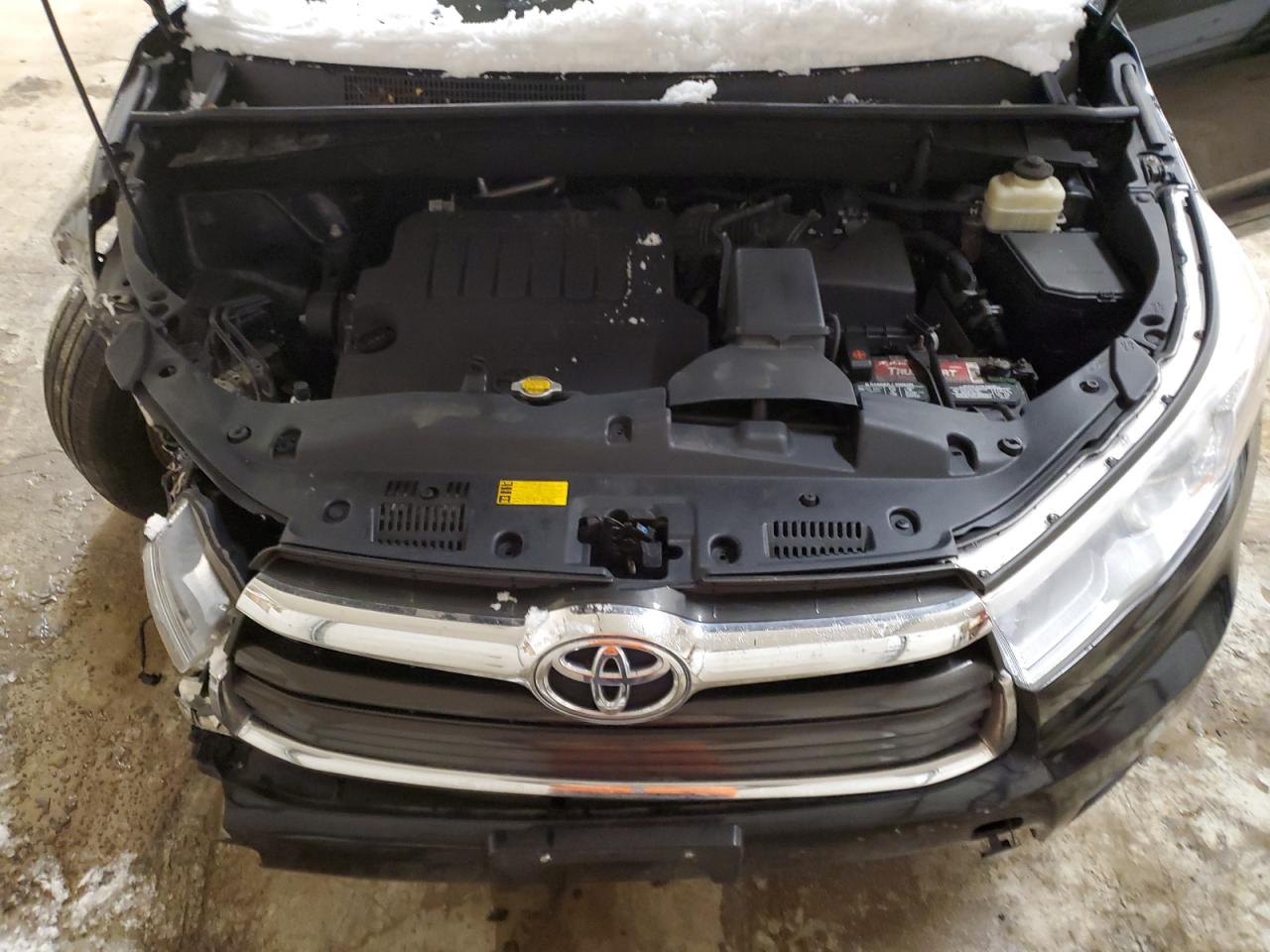 2015 Toyota Highlander - Image 12