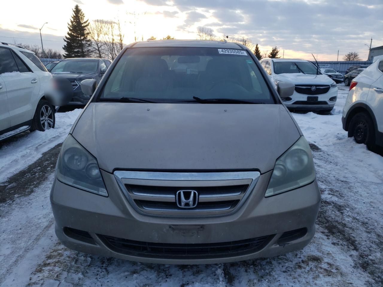 2005 Honda Odyssey - Image 5