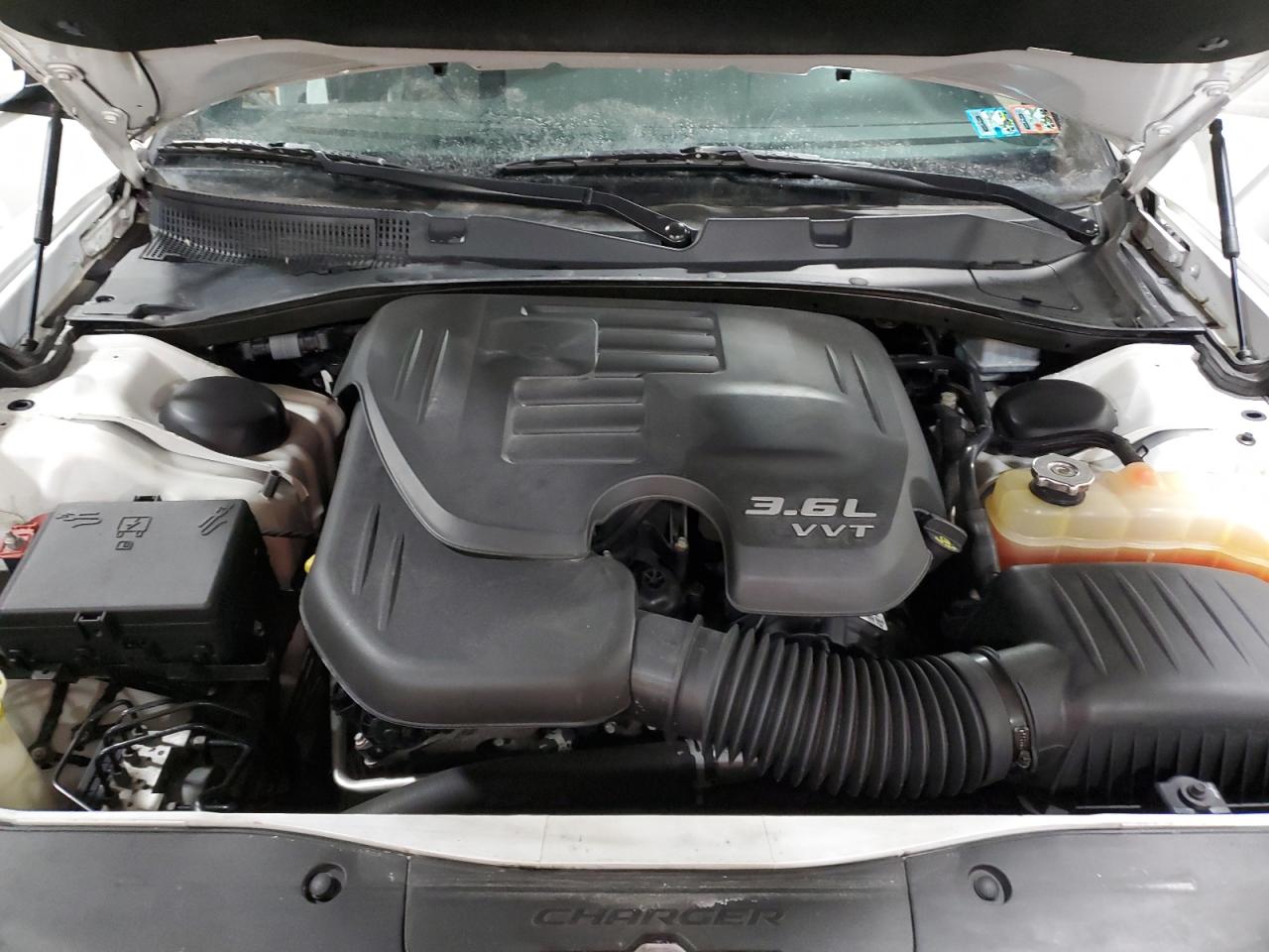 2018 Dodge Charger - Image 11