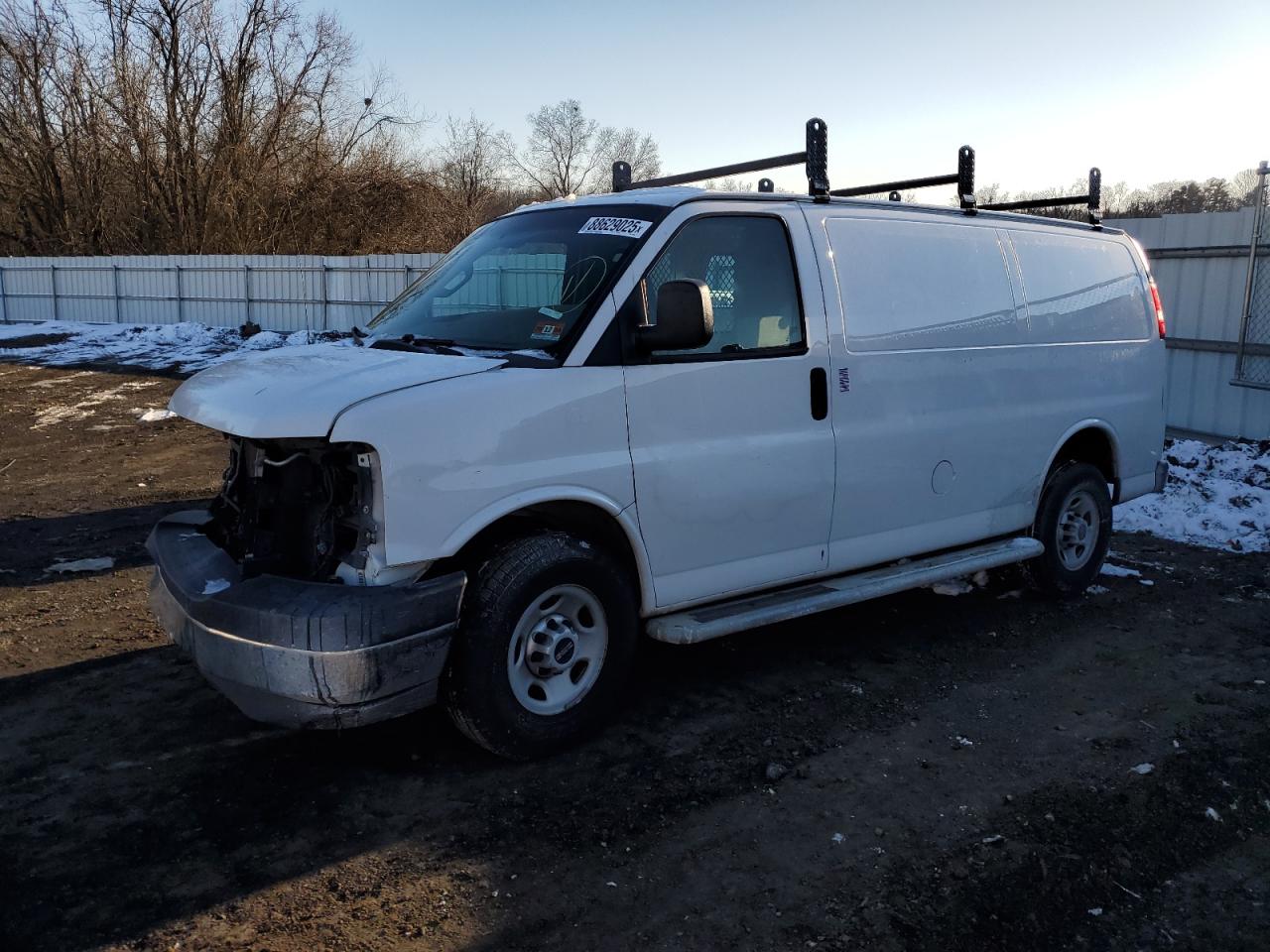 2017 GMC Savana - Image 1