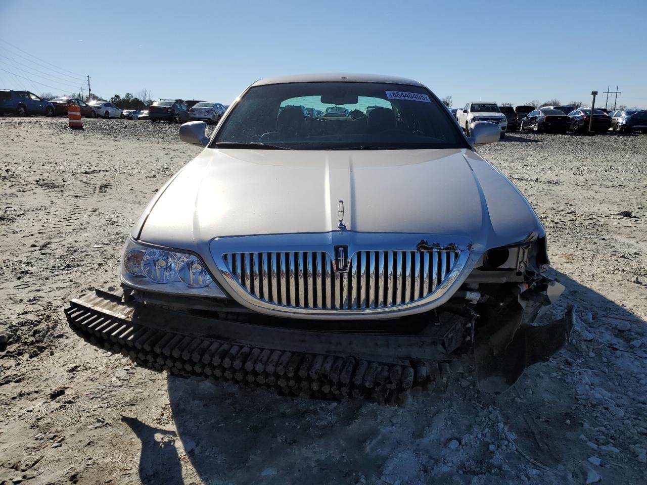 2009 Lincoln Town Car - Image 5