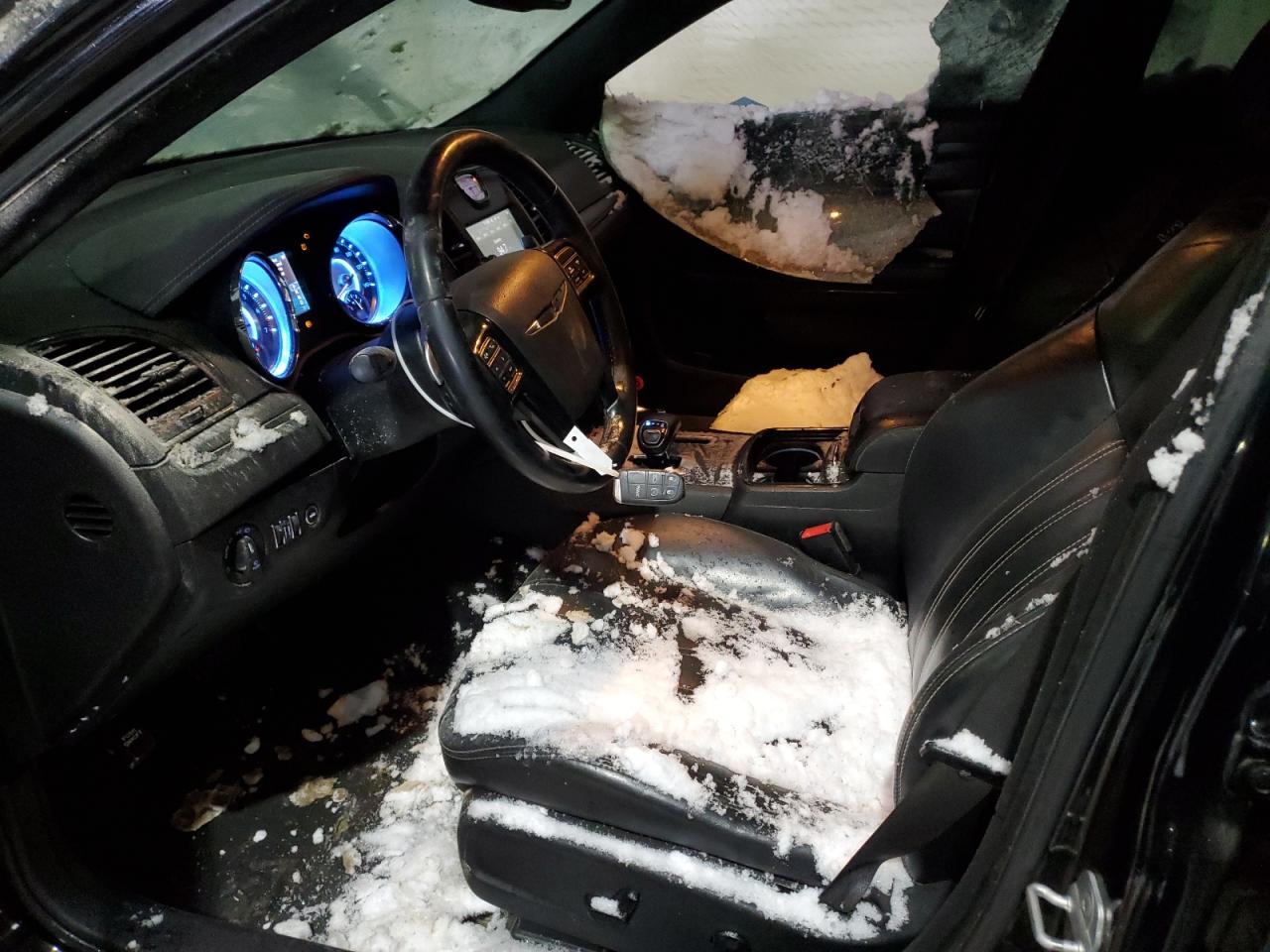 2013 Chrysler 300 - Image 7