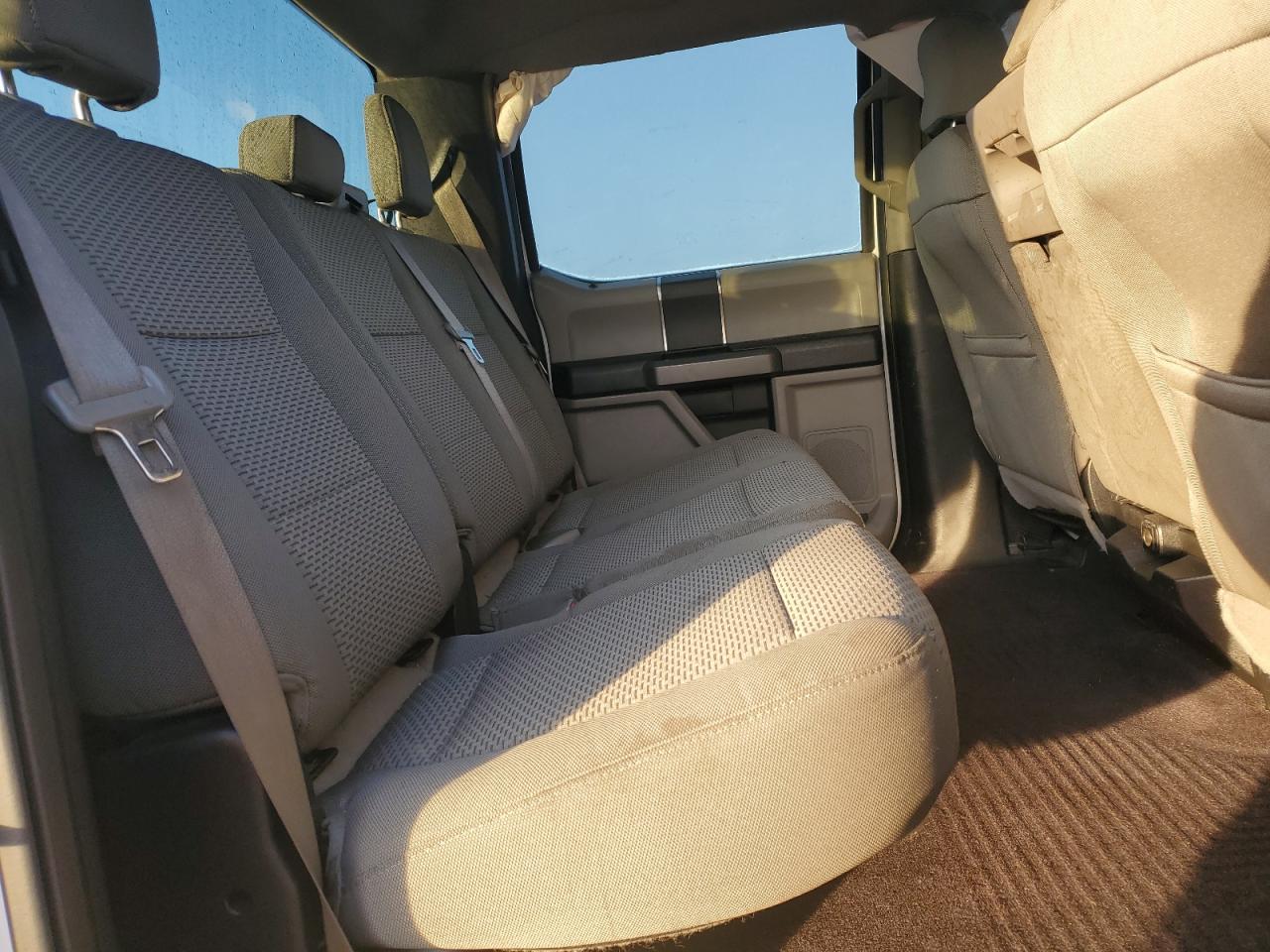 2016 Ford F-150 - Image 10