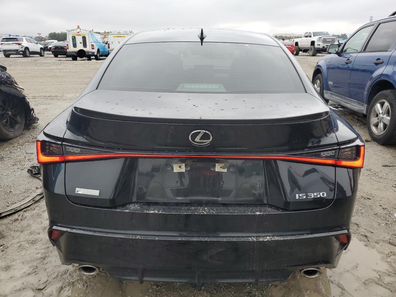 2021 Lexus IS - Image 6