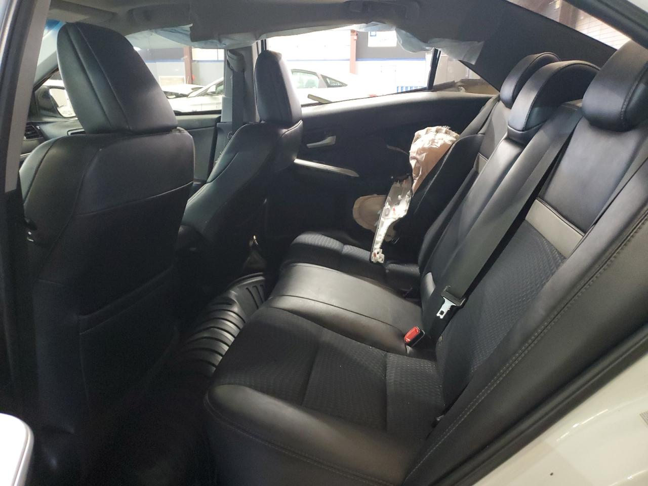 2012 Toyota Camry - Image 11