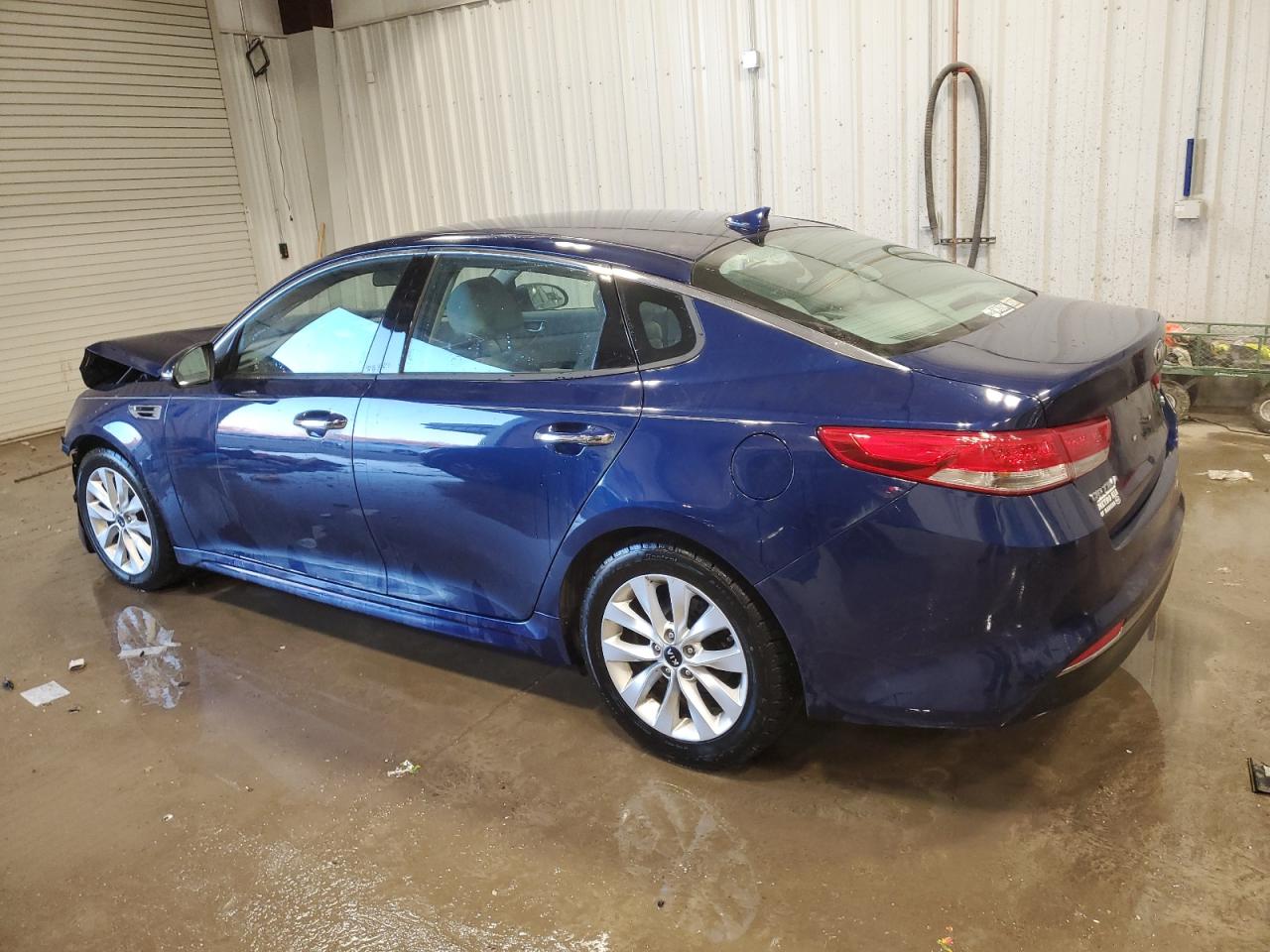 2016 Kia Optima - Image 2