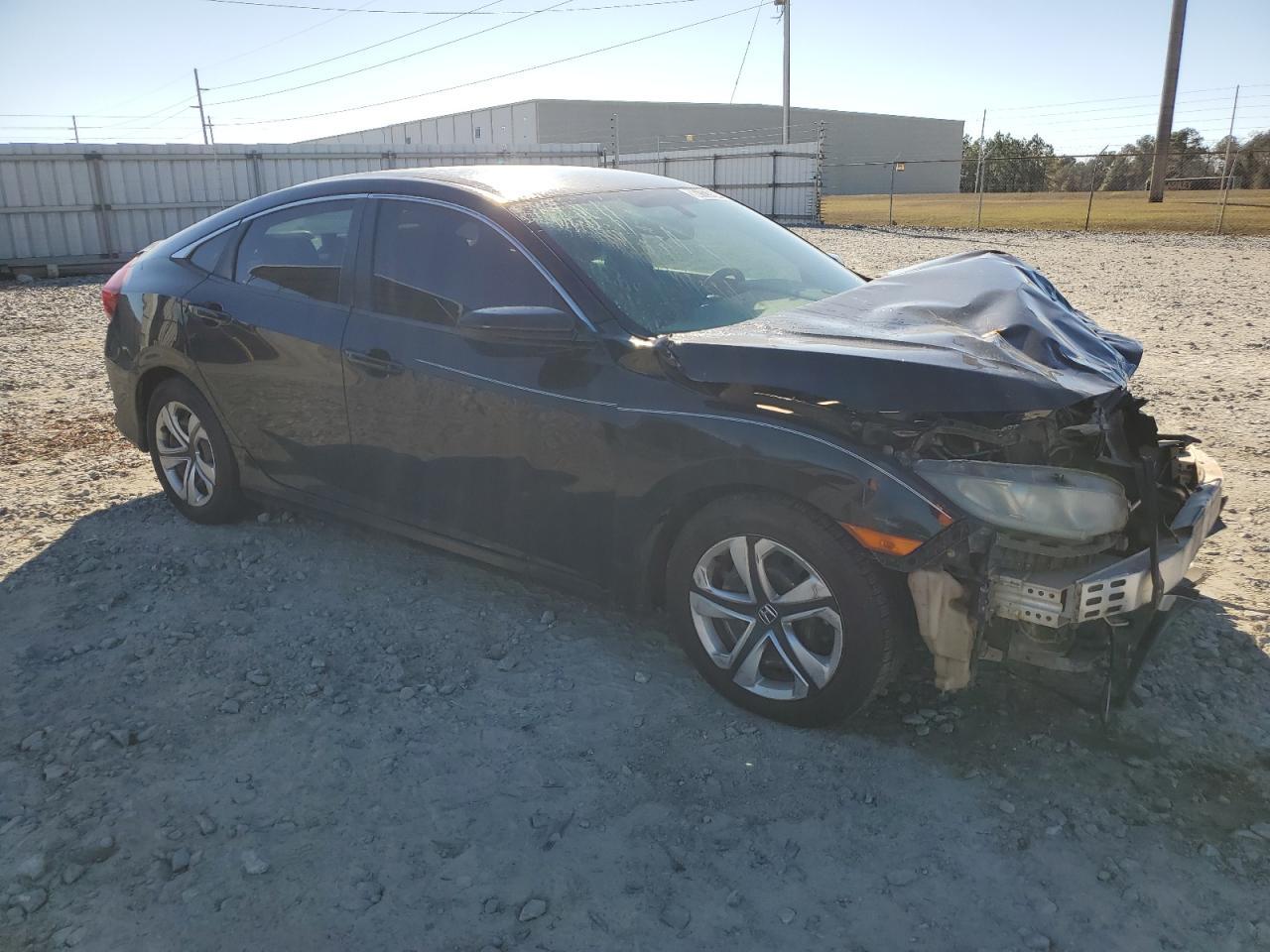 VIN: 19XFC2F53JE024415 2018 HONDA CIVIC