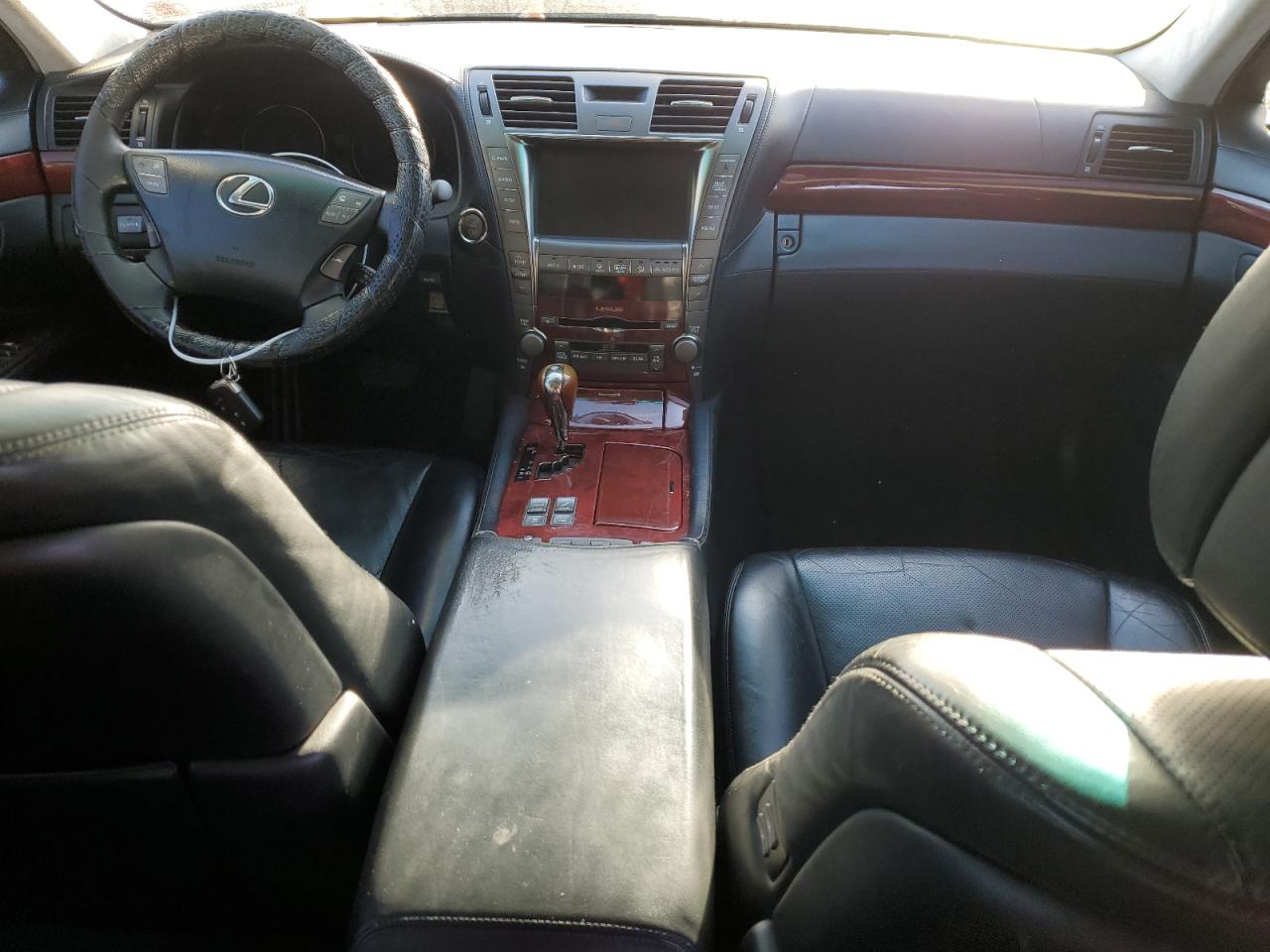 2008 Lexus LS - Image 8