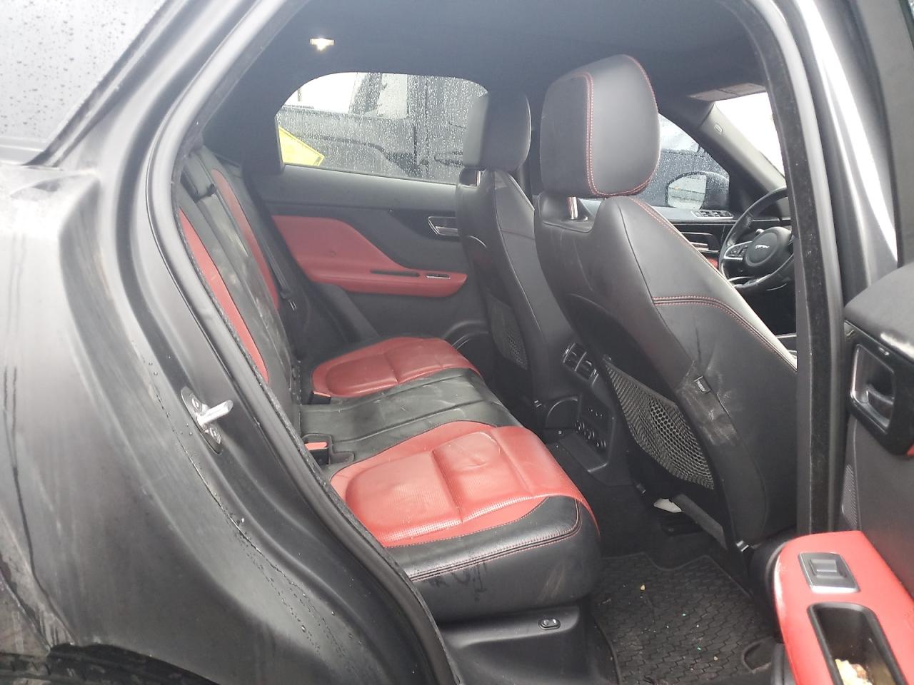 2018 Jaguar F-Pace - Image 11