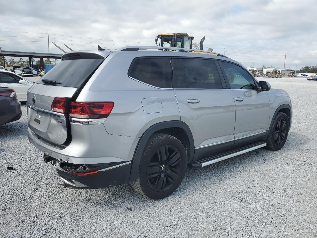 2021 Volkswagen Atlas - Image 3