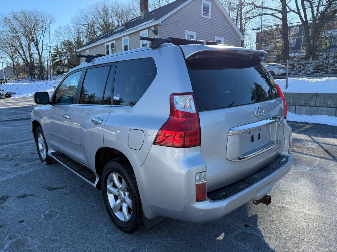 2010 Lexus GX - Image 3