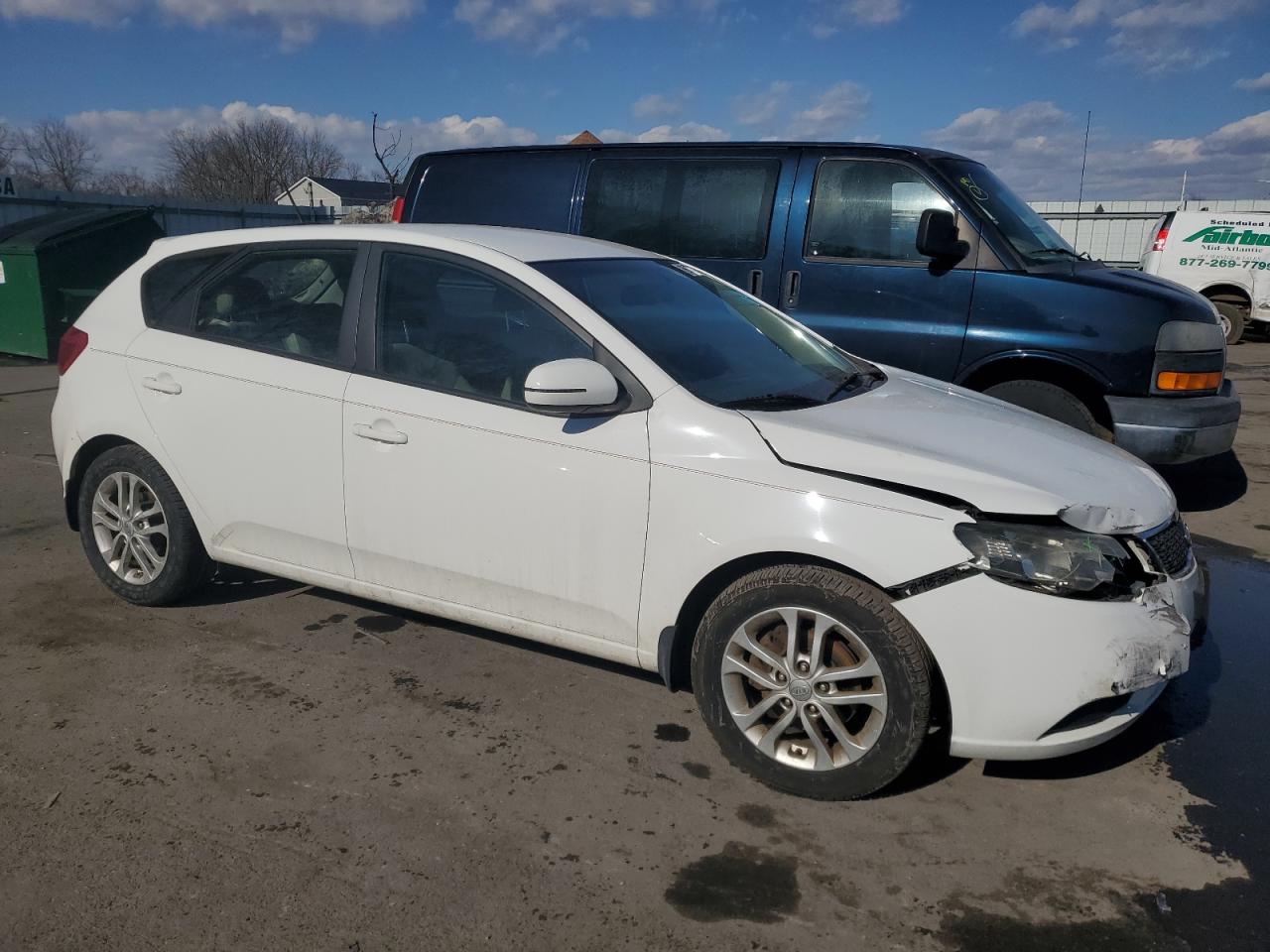 2012 Kia Forte - Image 4