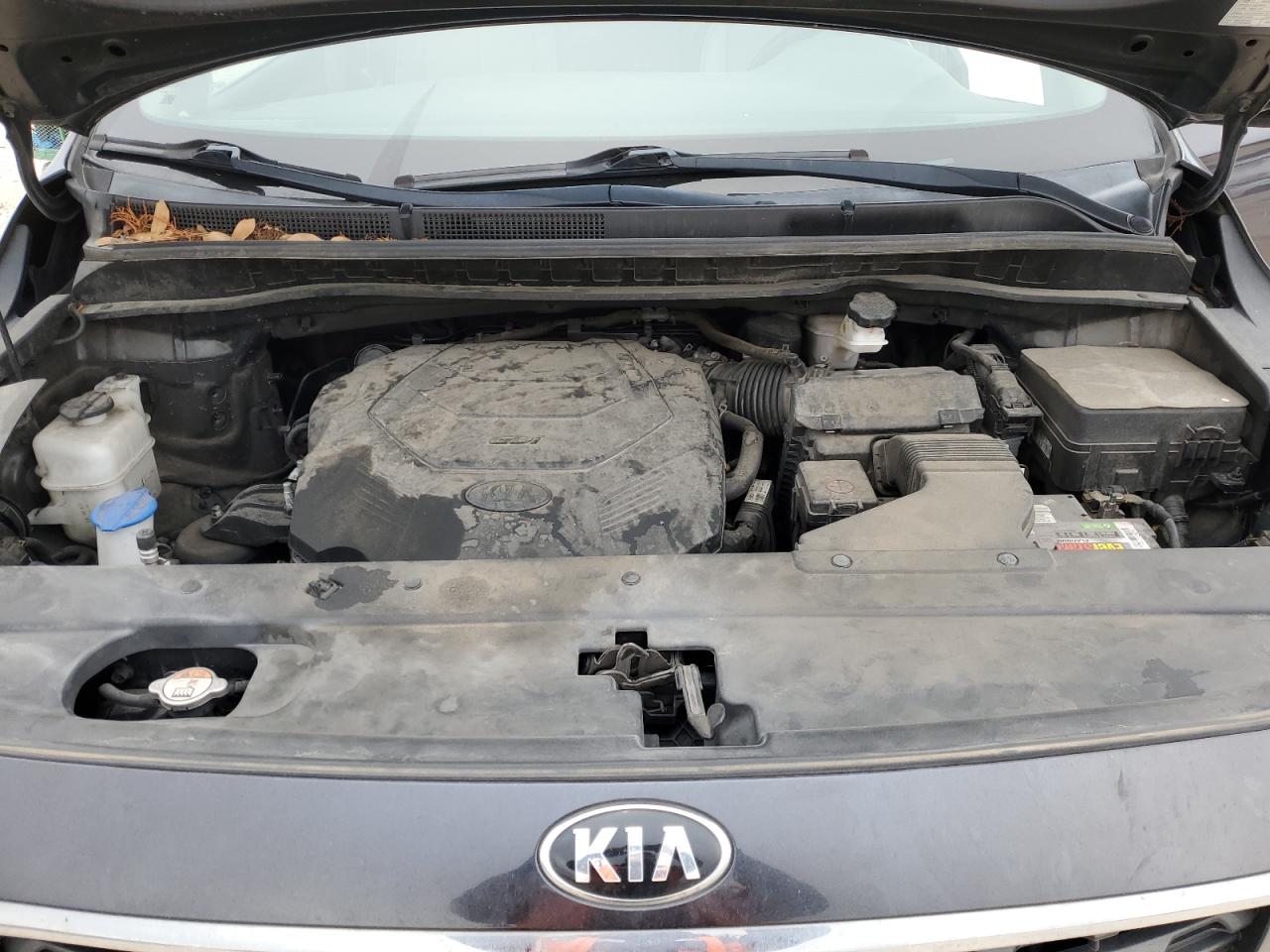 2021 Kia Sedona - Image 14