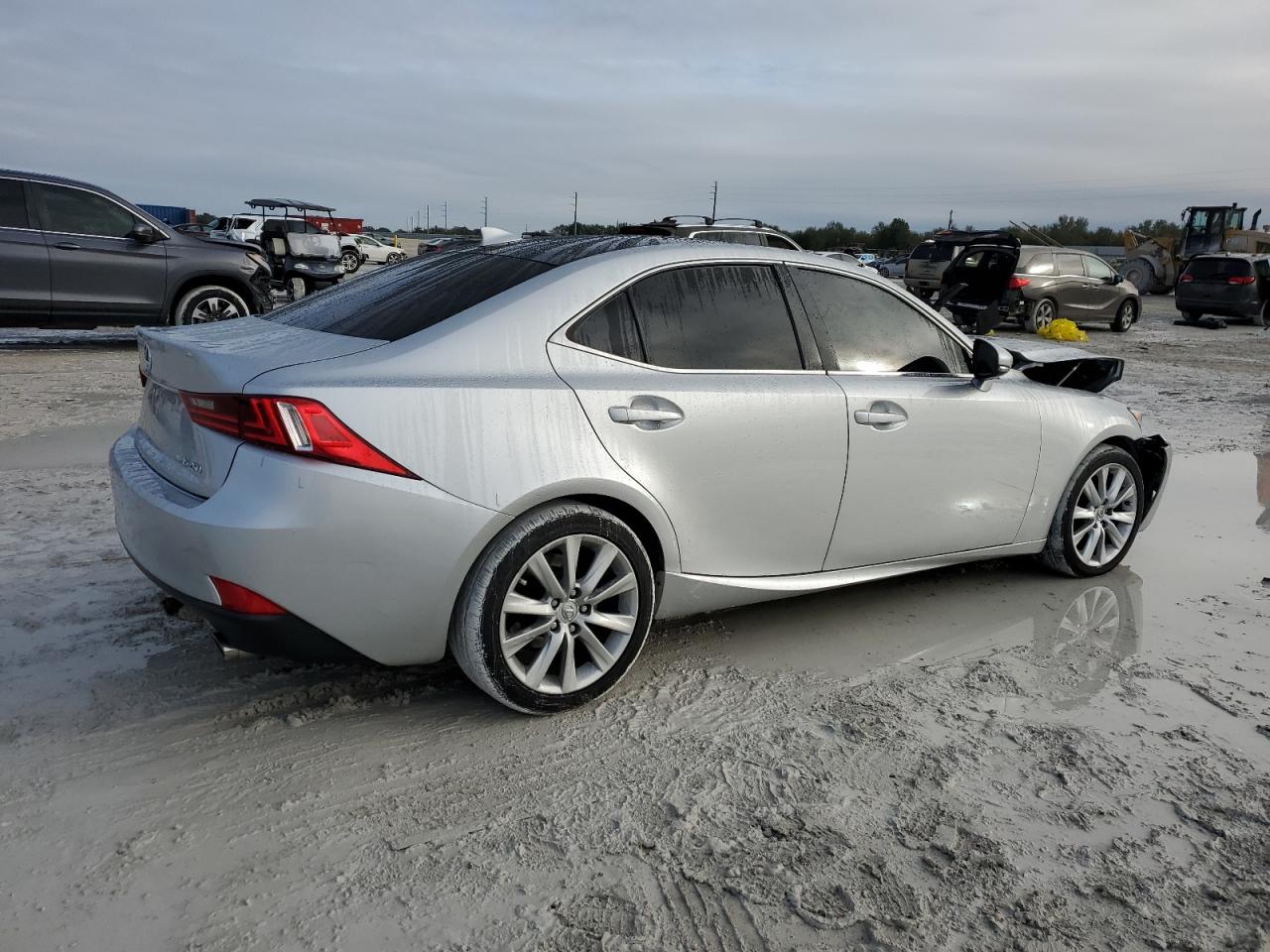 2014 Lexus IS - Image 3