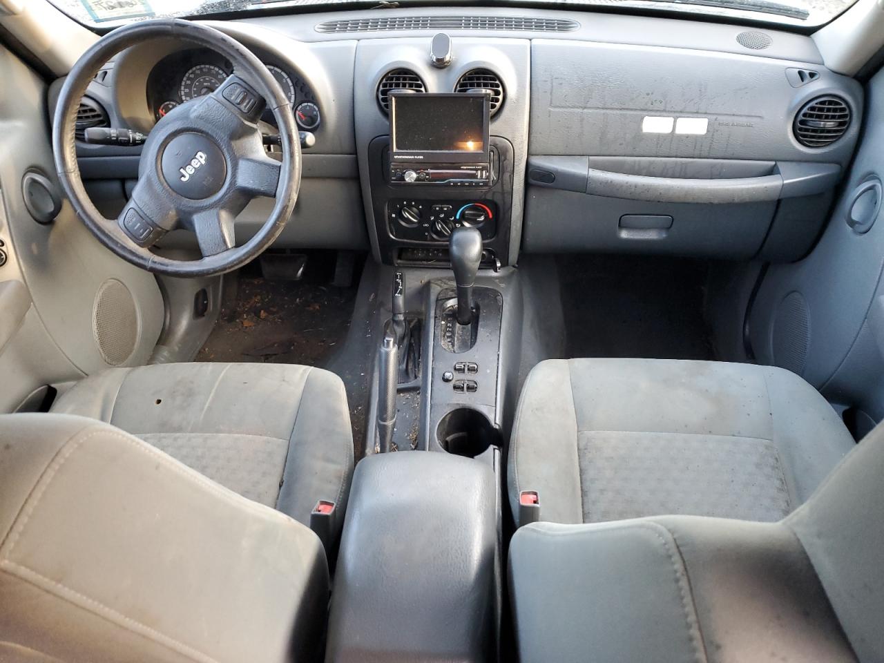 2006 Jeep Liberty (North America) - Image 8