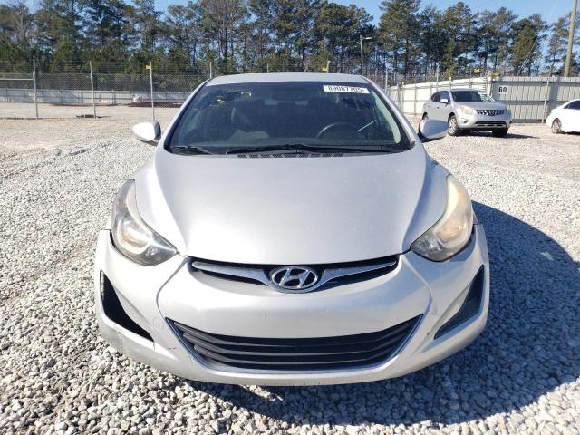 Sedans HYUNDAI ELANTRA 2015 Srebrny