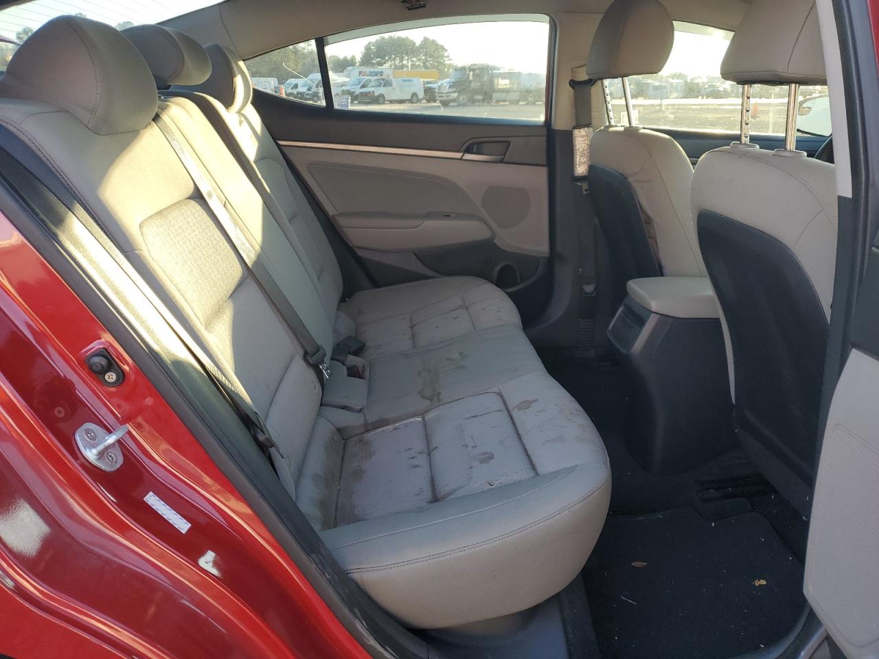 2017 Hyundai Elantra - Image 10