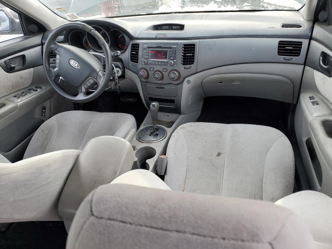 2010 Kia Optima - Image 8