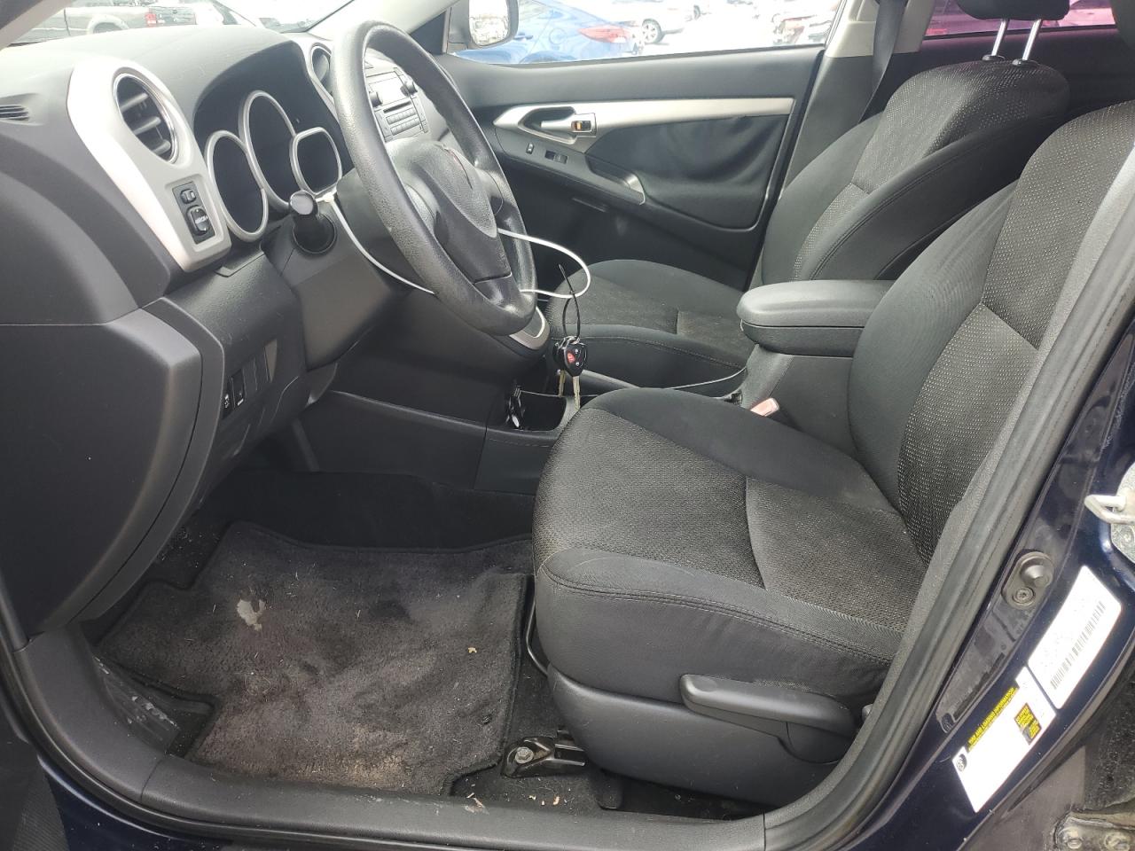 2009 Pontiac Vibe - Image 7