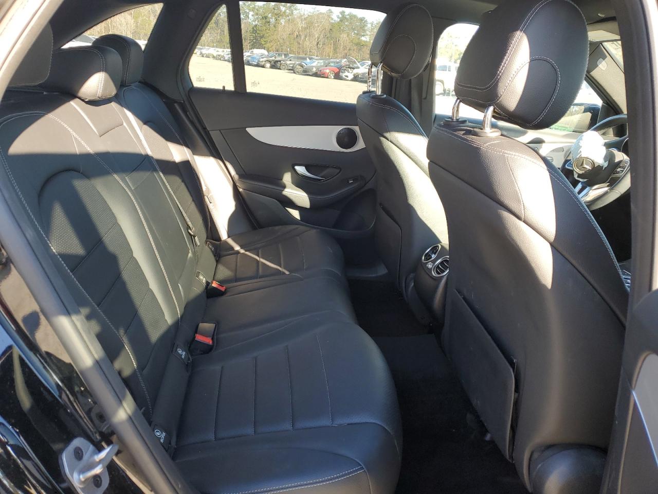2021 Mercedes-Benz GLC - Image 11