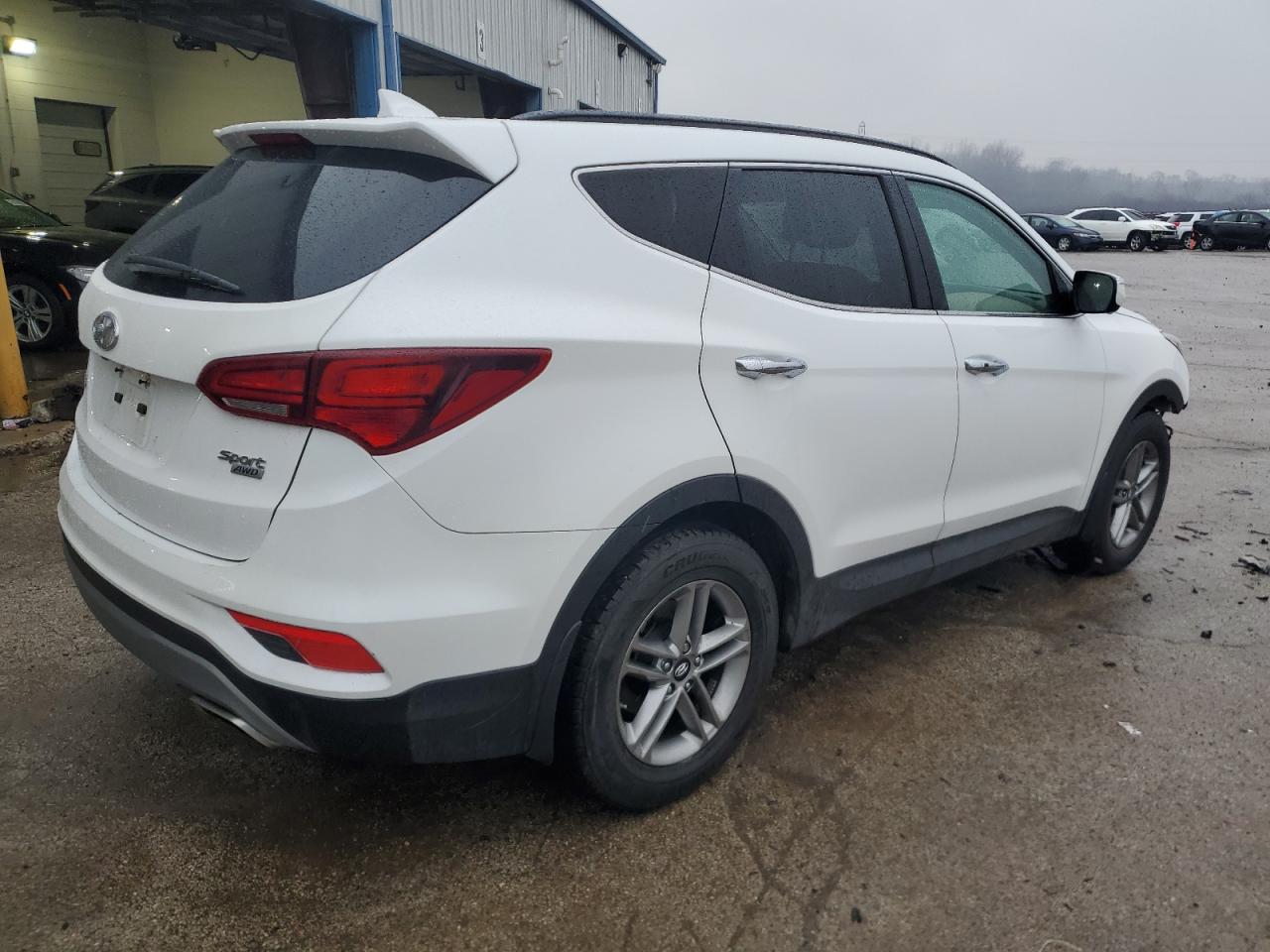 2018 Hyundai Santa Fe - Image 3