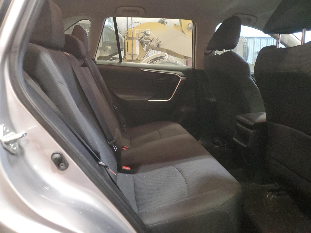 2021 Toyota RAV 4 - Image 11