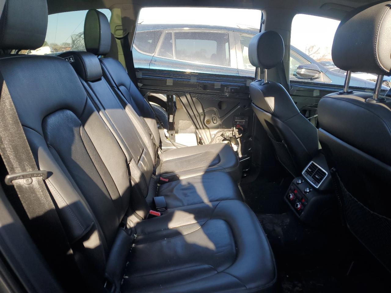 2014 Audi Q7 - Image 11