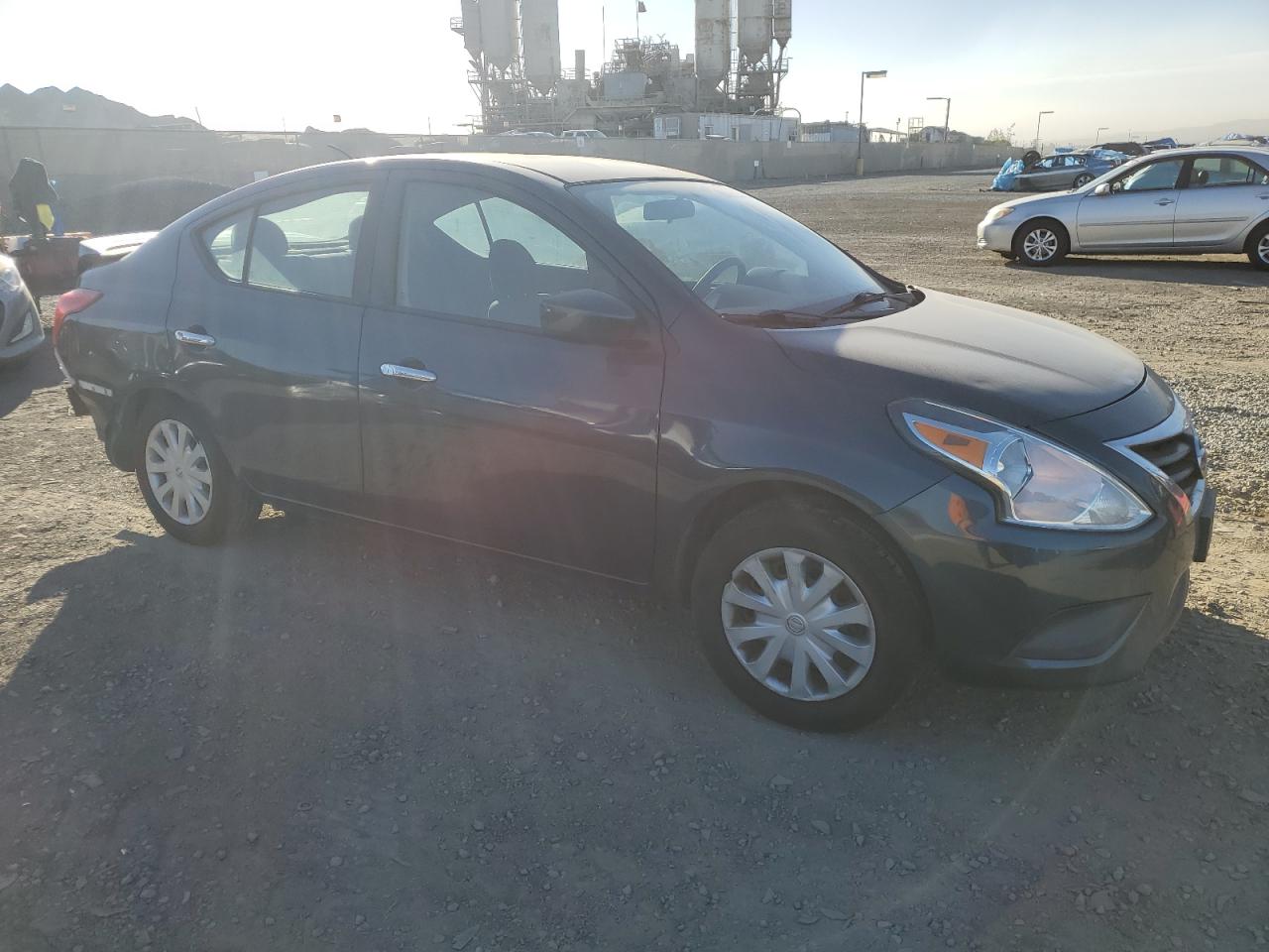 VIN 3N1CN7AP4FL837660 2015 NISSAN VERSA no.4