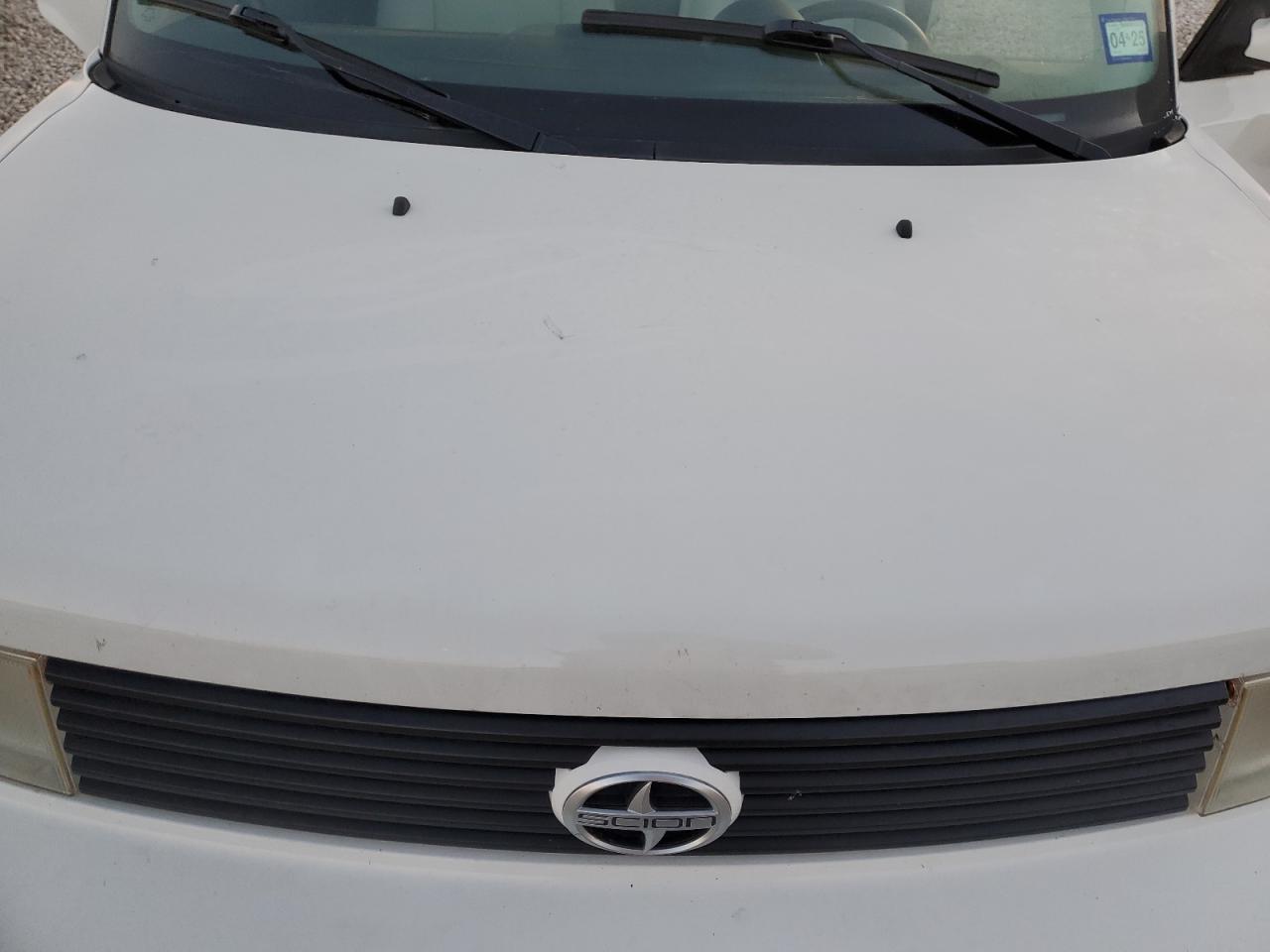 2006 Scion xB - Image 11