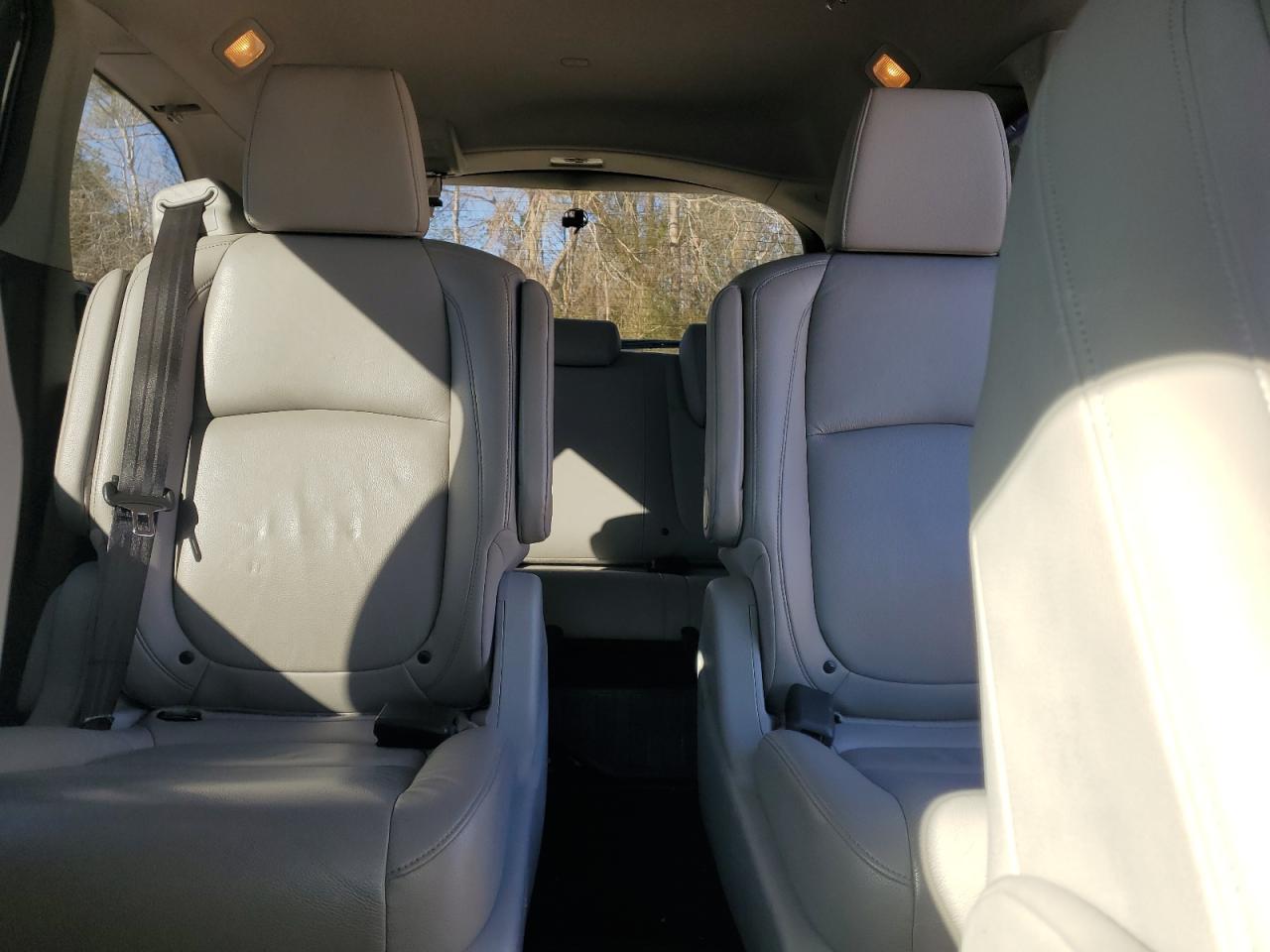 2018 Honda Odyssey - Image 10