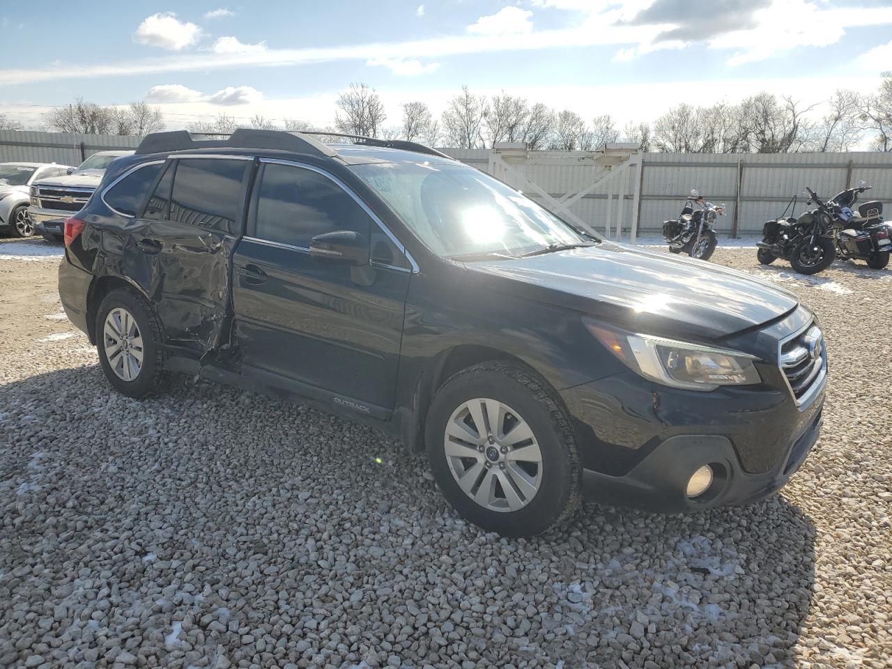 2018 Subaru Outback - Image 4