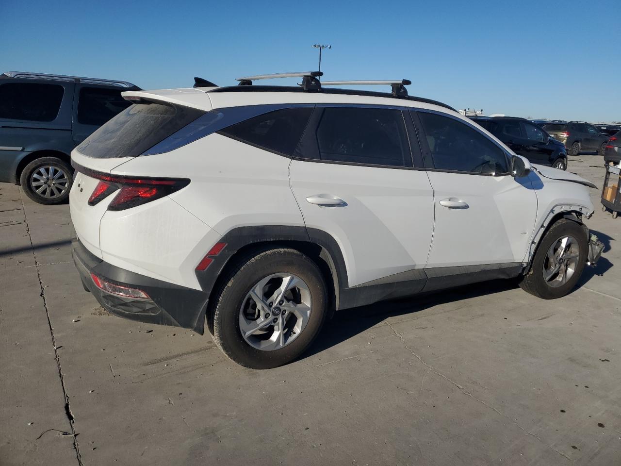 2024 Hyundai Tucson - Image 3