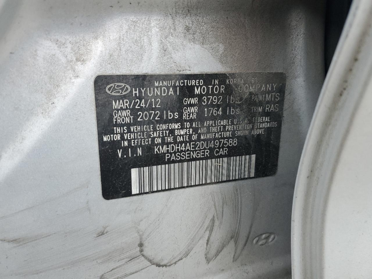 2013 Hyundai Elantra - Image 12