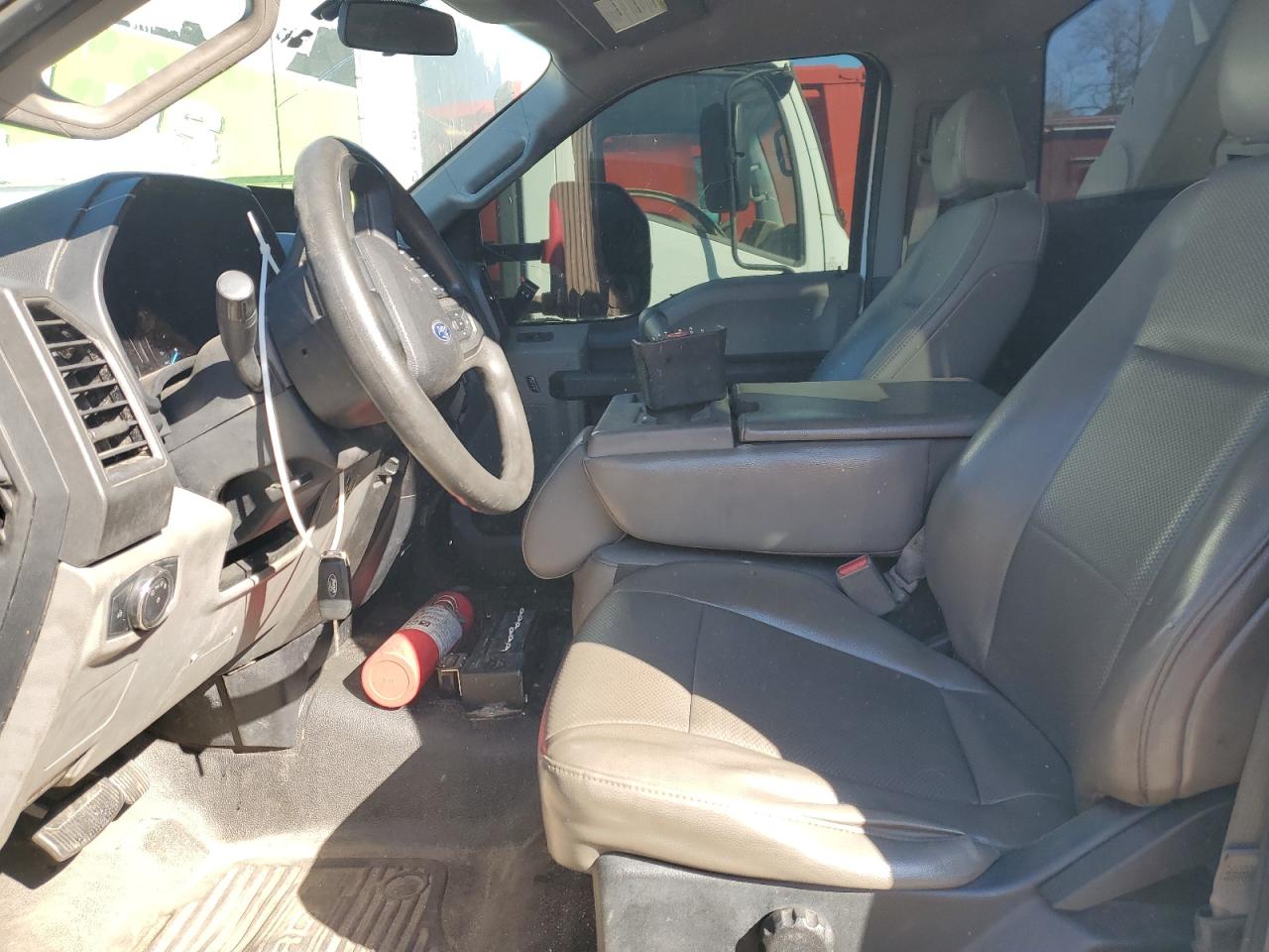 2017 Ford F550 - Image 7