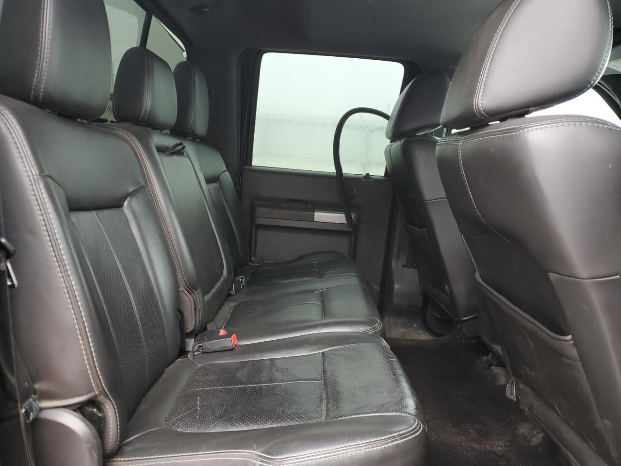 2011 Ford F250 - Image 10