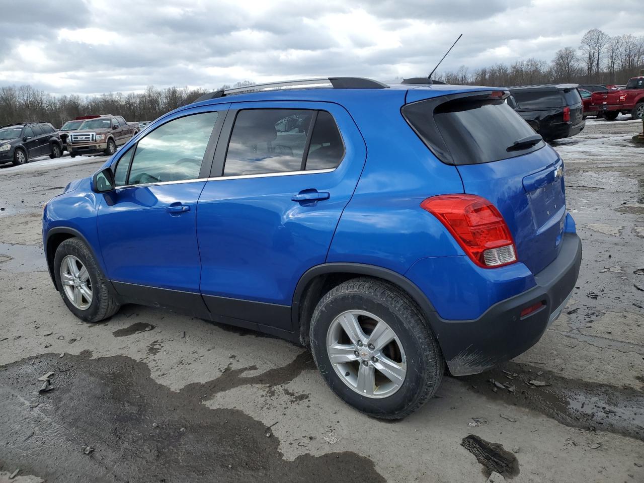 2015 Chevrolet Trax - Image 2