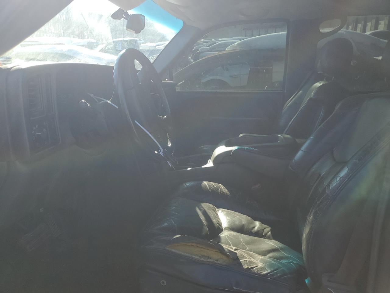 2003 GMC Sierra - Image 7