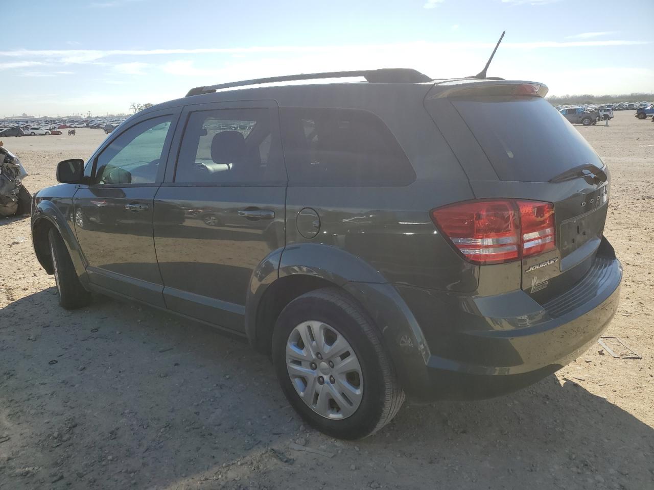 2018 Dodge Journey - Image 2