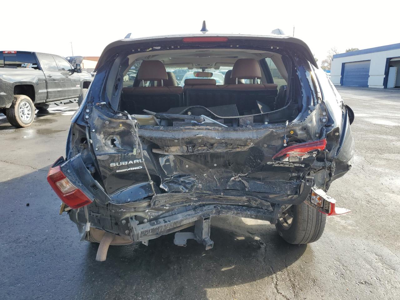 2017 Subaru Outback Touring VIN: 4S4BSATC0H3387010 Lot: 88105225