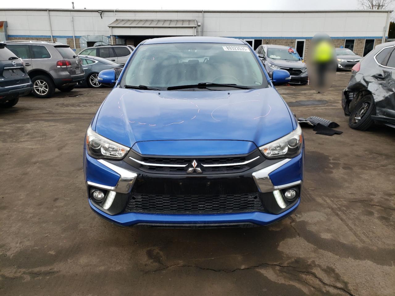 2018 Mitsubishi Outlander - Image 5