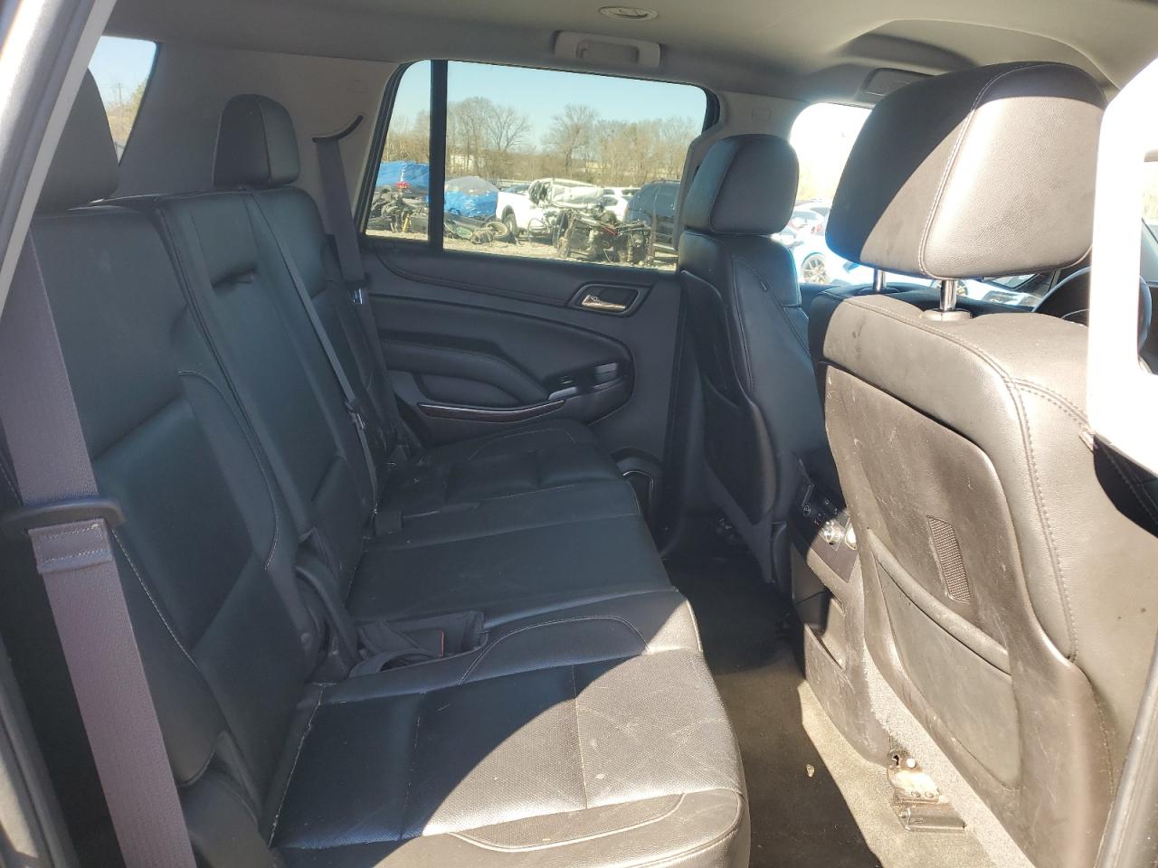 2015 GMC Yukon - Image 12