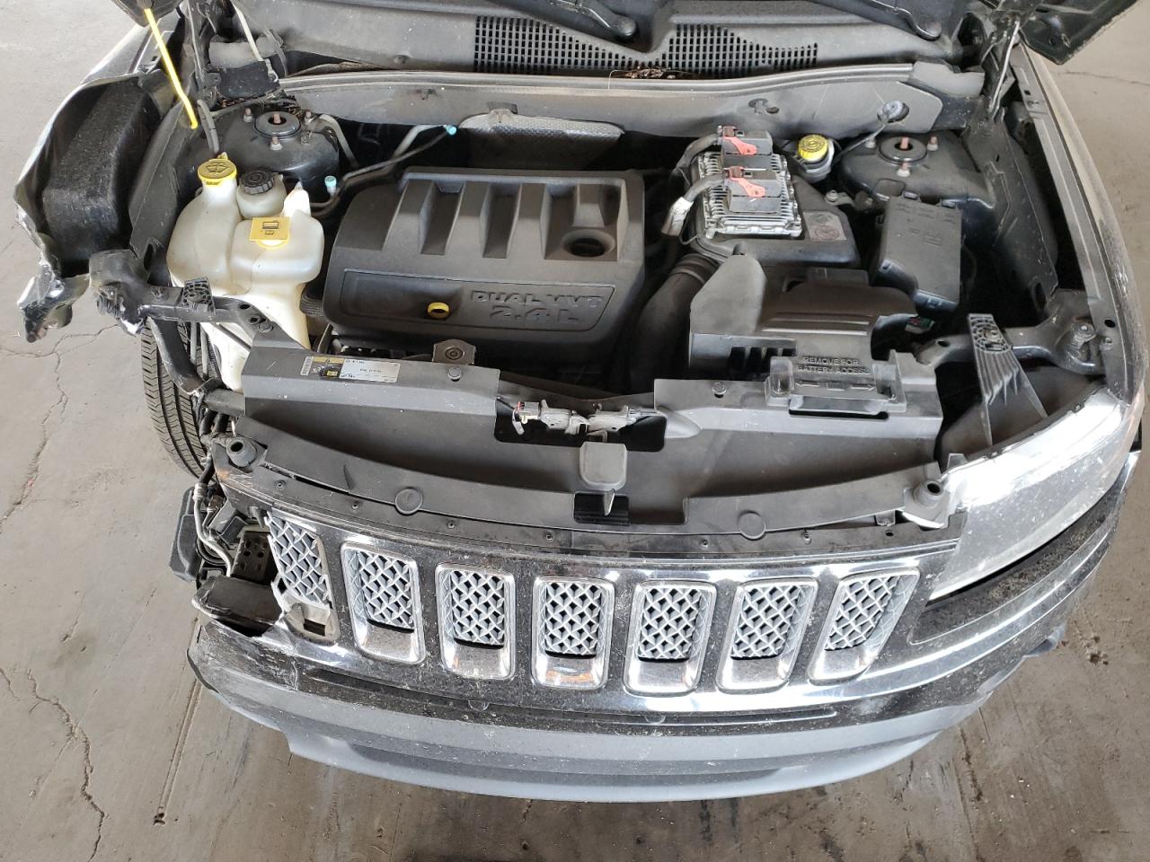 2014 Jeep Compass - Image 11