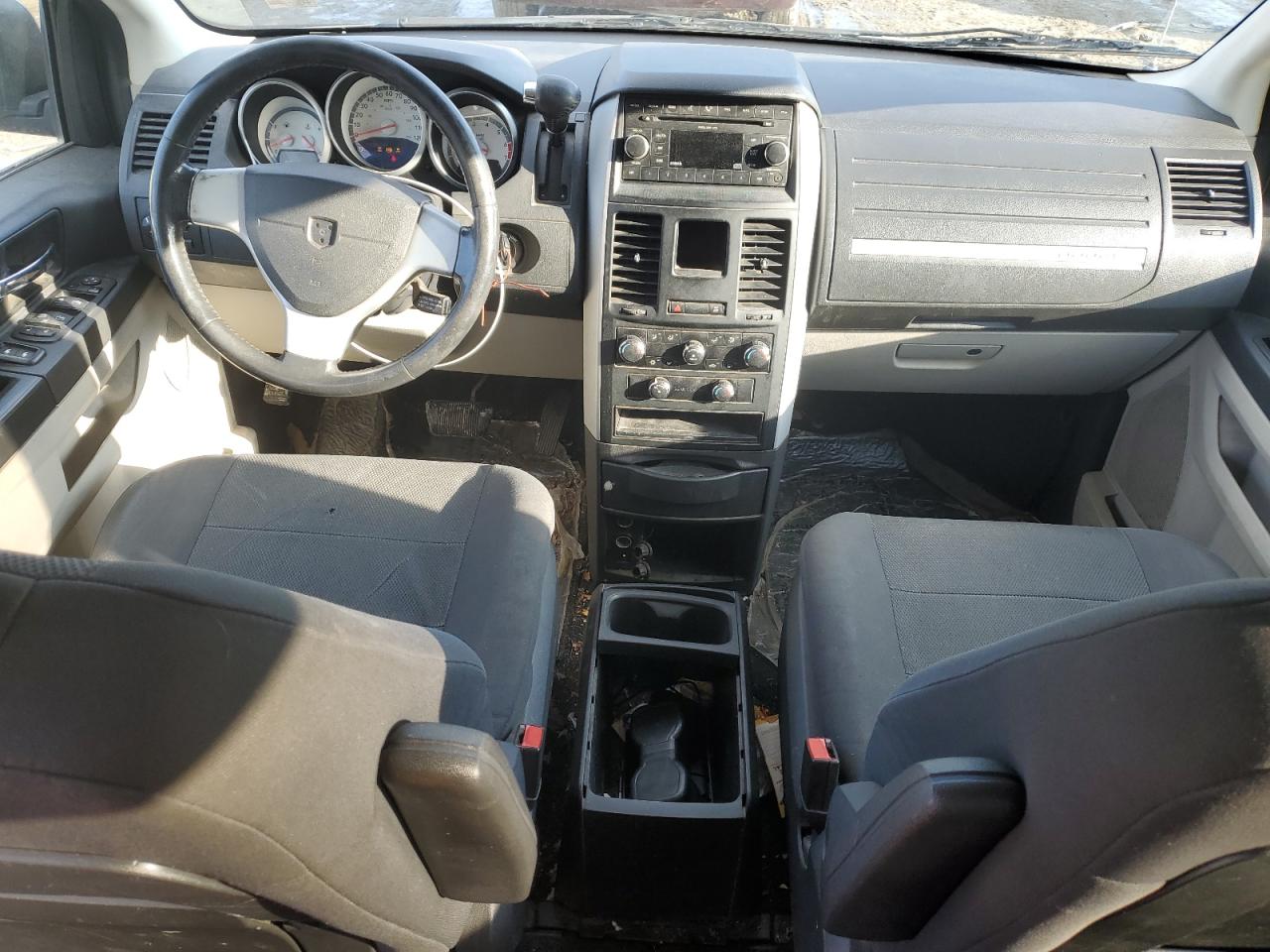 2008 Dodge Caravan - Image 8